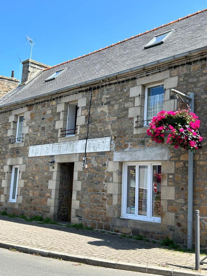 Gite Independant En Duplex Proche Mer Cote De Granit Rose Pleubian Eksteriør billede
